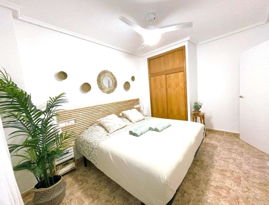 Apartamento Azzurro Leilighet Torrevieja Eksteriør bilde