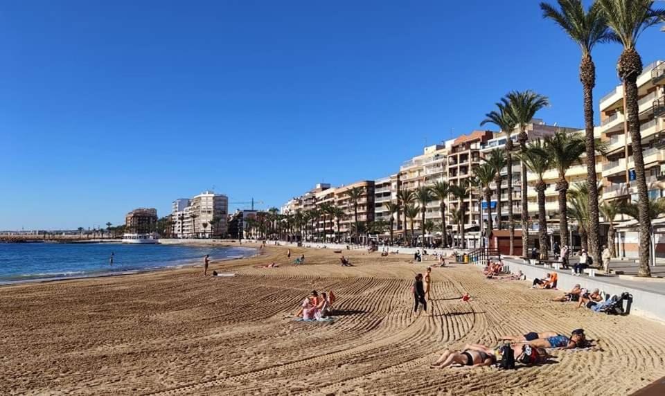 Apartamento Azzurro Leilighet Torrevieja Eksteriør bilde