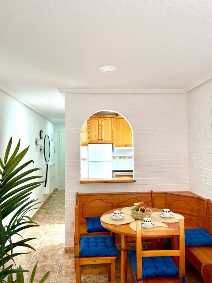 Apartamento Azzurro Leilighet Torrevieja Eksteriør bilde
