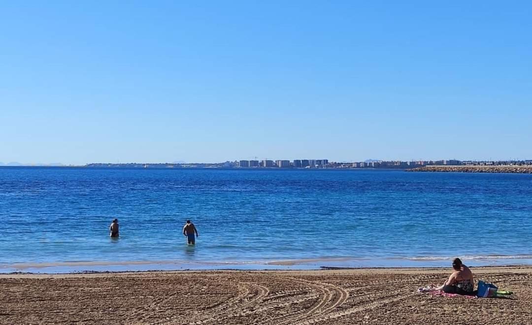 Apartamento Azzurro Leilighet Torrevieja Eksteriør bilde